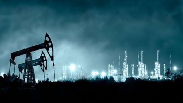 WTI Crude Oil Weekly Forecast: Slide Lower as Buying Sentiment Hits a Wall
