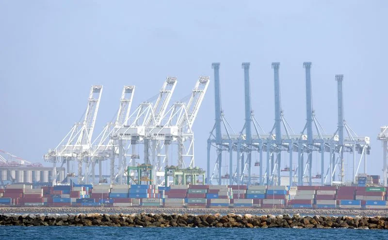 US Import Prices Rise, Posting Biggest Annual Increase in Over Four Years
